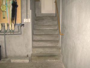 設置前の階段の様子