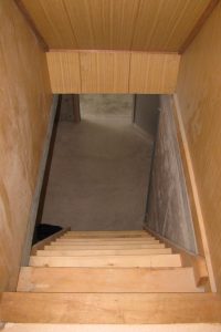 切り開いた階段開口部分