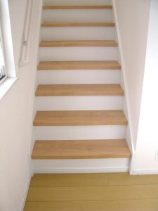 設置前の階段の様子