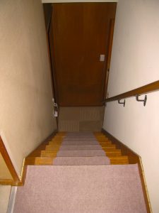 中二階から1階の様子