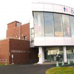 公共施設における段差解消機の入替事例｜江別河川防災ステーション