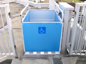 新機種・上階へ到着