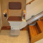 妻の自宅退院に向けて階段昇降機を設置｜床暖房のある住宅事例