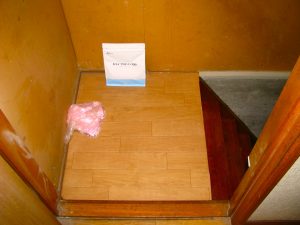 上階乗降場所を広げ改修