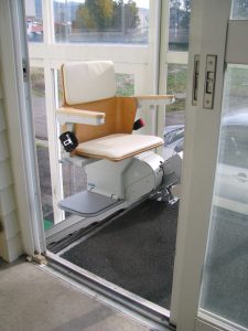 上階いす回転85&deg;乗降位置