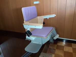 2階85&deg;いす回転乗降位置