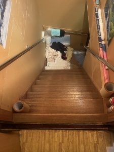 設置前の階段の様子